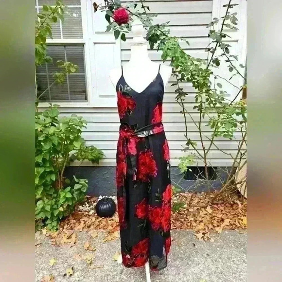 Ett Twa by Anthropologie jumper one piece red and black floral xs - Picture 1 of 5